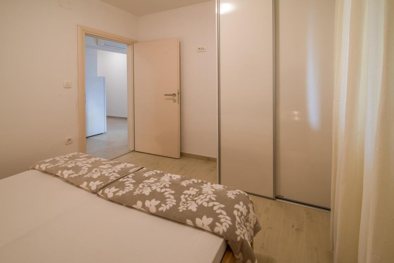 Apartments Bogdanic Krk I Veglia Exterior foto