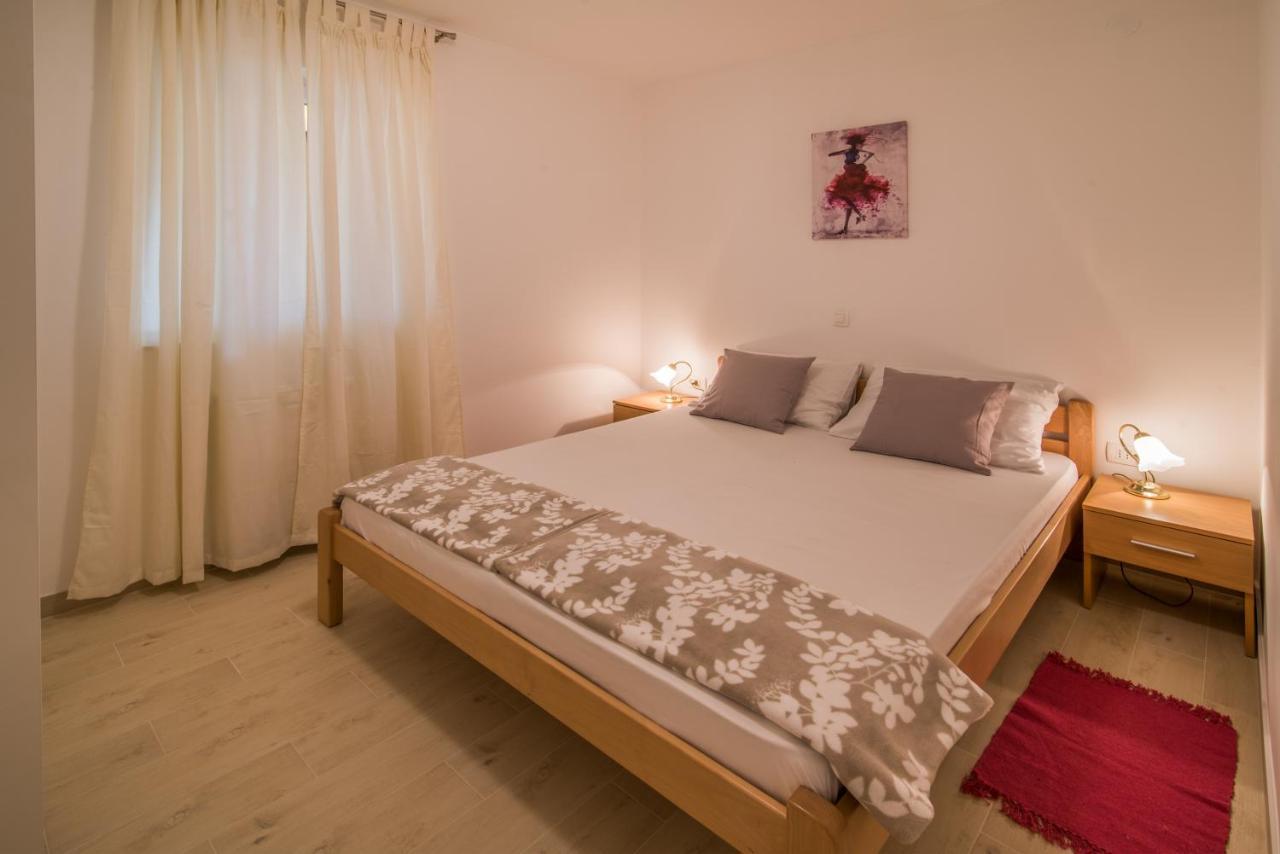 Apartments Bogdanic Krk I Veglia Exterior foto